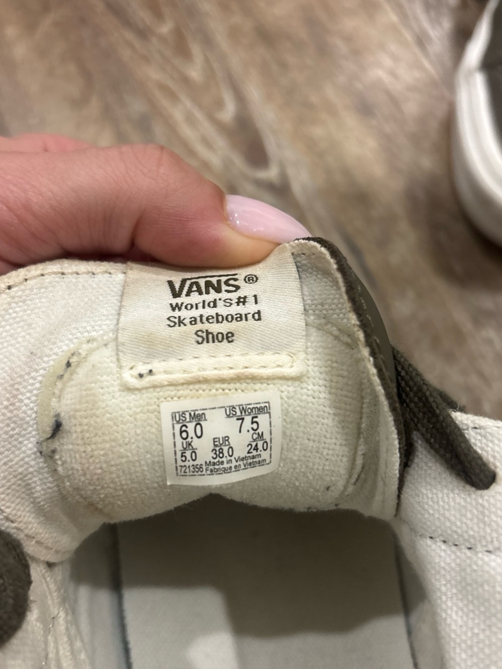 Mid top vans - Picture 2 of 4